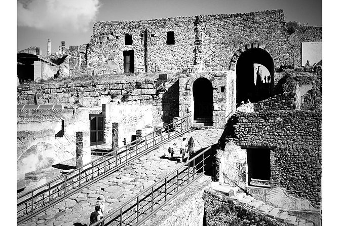 Private Day Tour of Pompeii, Sorrento and Positano with Pick Up - The Lupanar and Pompeii’s less polished side