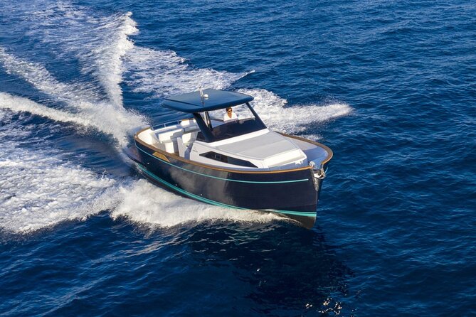 Private Full-day Luxury Boat Tour to Capri from Amalfi Coast - What is included onboard