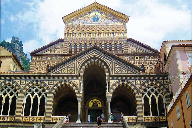 Private Guided Day Trip to the Amalfi Coast from Sorrento - What the guide and vehicle add