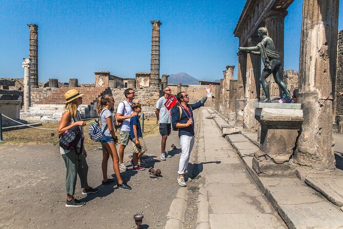 Private Pompeii & Herculaneum Tour from Sorrento - Lunch between two archaeological parks