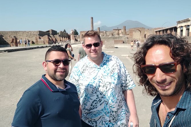 Private Pompeii Tour with lunch and Olive Oil Factory Experience - The 9 a.m. pickup from Sorrento