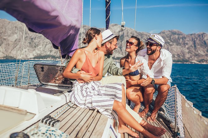 Private sailing trip along Capri and the Sorrento Coast - What $850.52 means for a private group