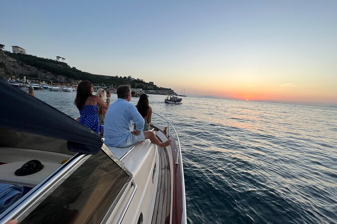 Private Sunset Experience With aperitif and music - Music and the aperitif keep the evening easy