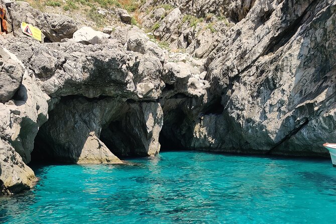 Private tour in a typical Capri boat - Green Grotto and Punta Carena
