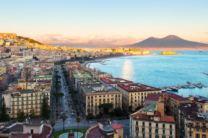 Private tour of Naples from Amalfi Coast - Two hours with Caravaggio and Raphael at Capodimonte