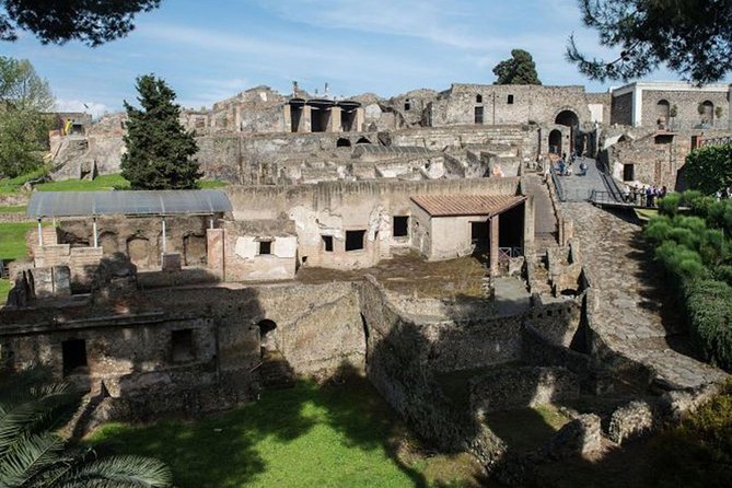 Private Tour Of Pompeii - Sorrento & Positano - Positano and the Amalfi Coast road