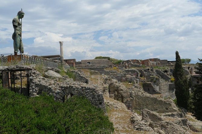 Private Tour of Pompeii with official tour guide and skip the line tickets - Villa dei Misteri and its remarkable frescoes