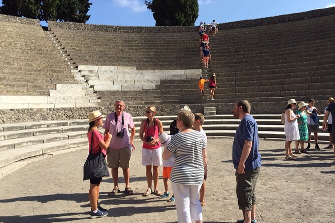 Private tour of the Pompeii excavations - Why Pompeii works better with a guide