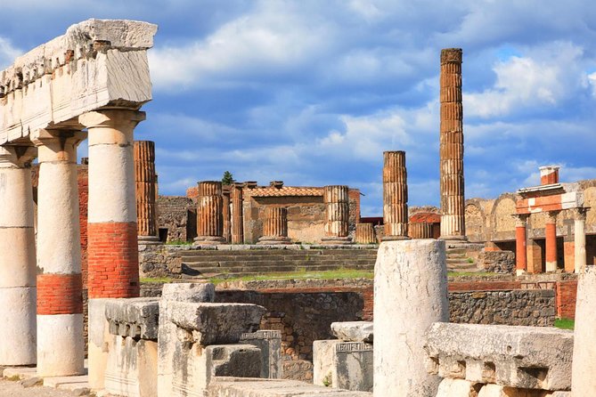 Private Tour Pompeii and Herculaneum - Two Roman cities, one day of volcanic drama