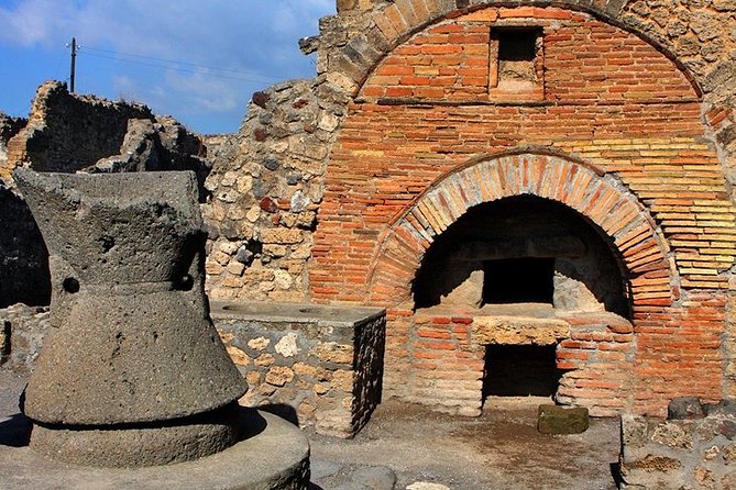 Private Tour with Official Guide through the wonders of Pompeii. - Odeon and the sound of public life