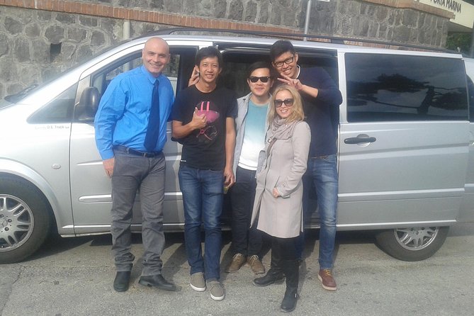 Private transfer from Amalfi to Naples - Leaving Amalfi with door-to-door pickup