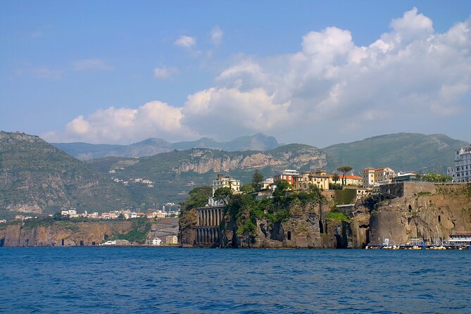 Private transfer from Naples/Salerno to Sorrento, or vice versa - Booking details that deserve attention