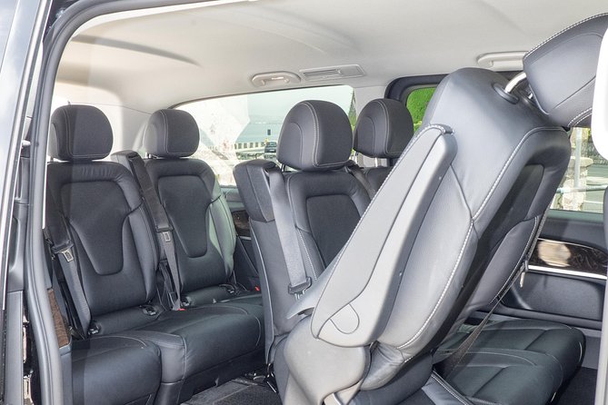 Private transfer from Naples to the Amalfi Coast, or vice versa - Adding Pompeii for a 2 to 2.5-hour stop