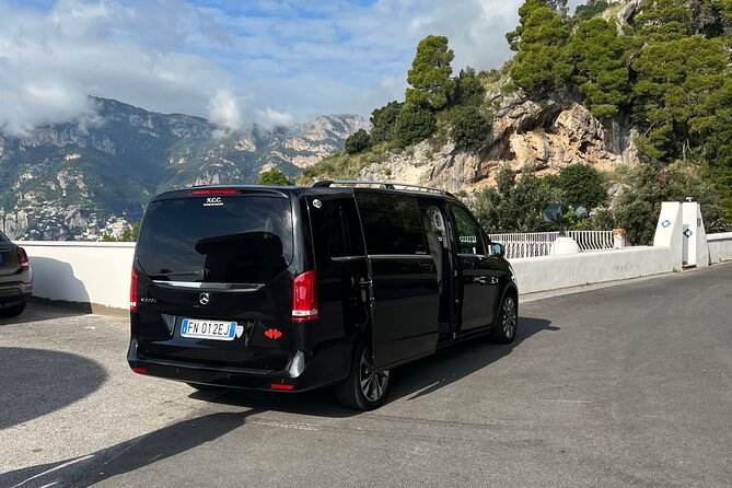 Private Transfer from Sorrento to Rome - Breaks, food, and comfort on the highway