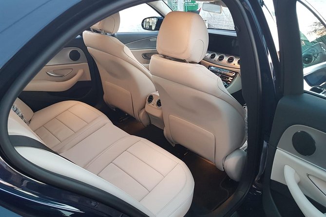 Private Transfer from SORRENTO to ROME with a stop in Pompeii or vv - Pickup from hotels, apartments, villas, and airports
