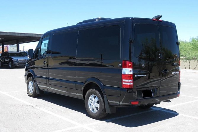 Private Transfer from SORRENTO to ROME with a stop in Pompeii or vv - What the Mercedes ride is like