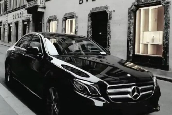 Private Transfer Positano - Naples - The roughly one-hour ride toward Naples