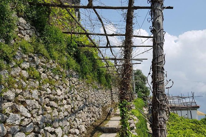 Private Walking tour from Ravello to Amalfi following Escher works - Starting in Ravello’s main square