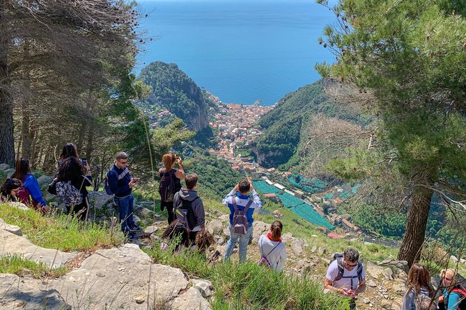 Private walking tour of Amalfi & Atrani hamlets discovering amazing landscape - What the private guide adds