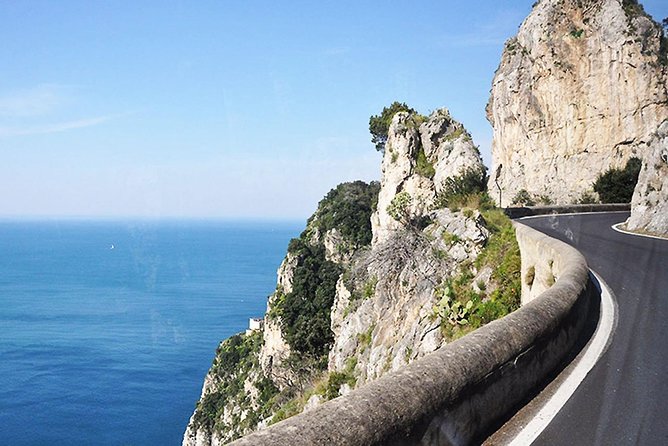 Scooter rental on the Amalfi Coast - Handling the roads without a guide