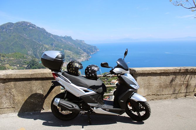 Scooter rental on the Amalfi Coast - Why two wheels work well on the Amalfi Coast