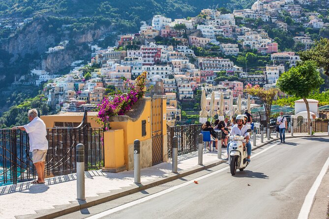 Scooter rental to visit the Amalfi Coast - Key points before you reserve