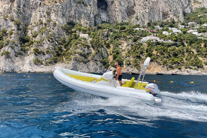 Self Drive Boat Hire - Swimming and snorkeling along the coast