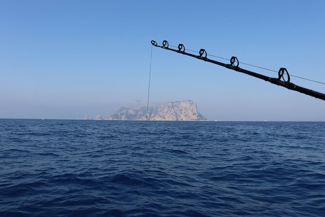 Shared trip with fishing and visit the beauty of Capri island - A Fishing Morning at Punta Campanella
