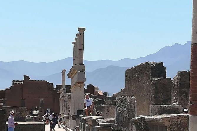 Sharing Tour of Pompeii - The Roman Temple: Pompeii’s Public Face