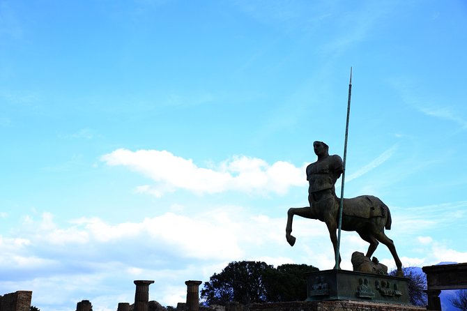 Skip-the-Line Best of Pompeii in one Day Tour w Local Guide & new opened houses - Key points to know before booking
