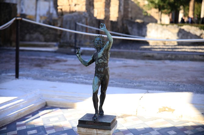 Skip-the-Line Best of Pompeii in one Day Tour w Local Guide & new opened houses - Stabian Baths and the practical side of Roman comfort
