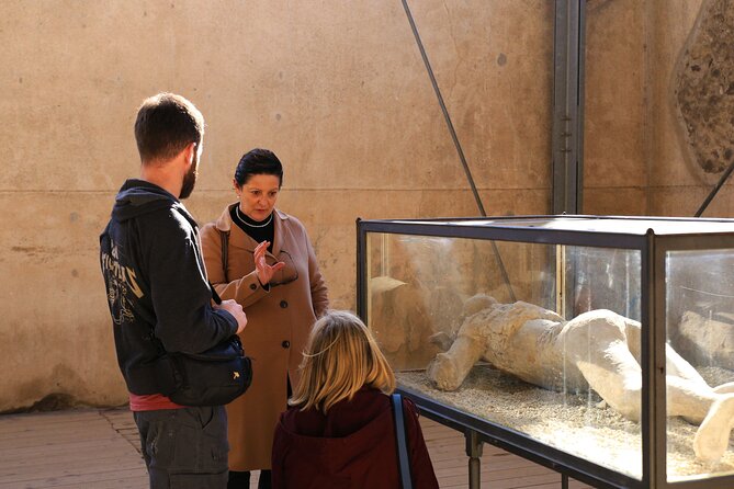 Skip-the-line Exclusive Private Full-Day Complete Ancient Pompeii Guided Tour - Stabian Baths and the daily routine of Pompeii