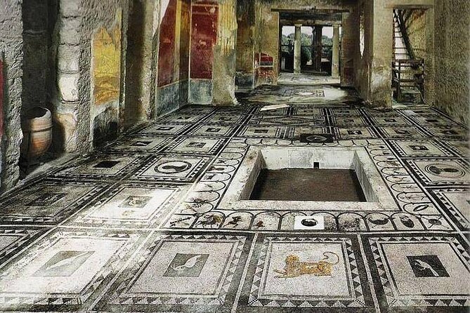 Skip the line Pompeii Guided Tour - Walking Via dell’Abbondanza