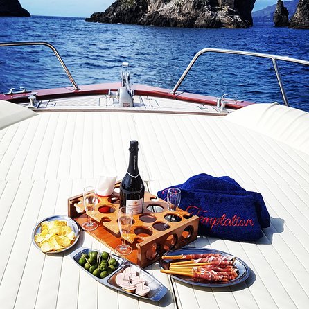 Small Group Boat Tour: Day Cruise from Sorrento to Capri - Who should book this small-group boat day
