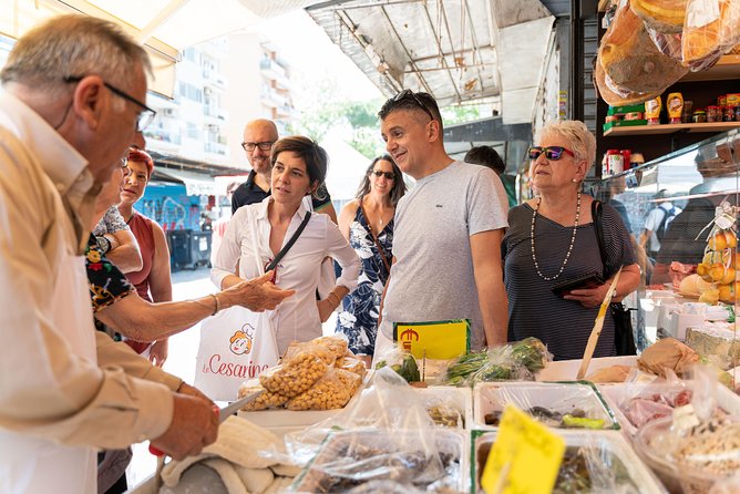 Small Group Market tour&Dining Experience at Cesarina's home in Vietri sul Mare - From the Vietri sul Mare market to the family kitchen