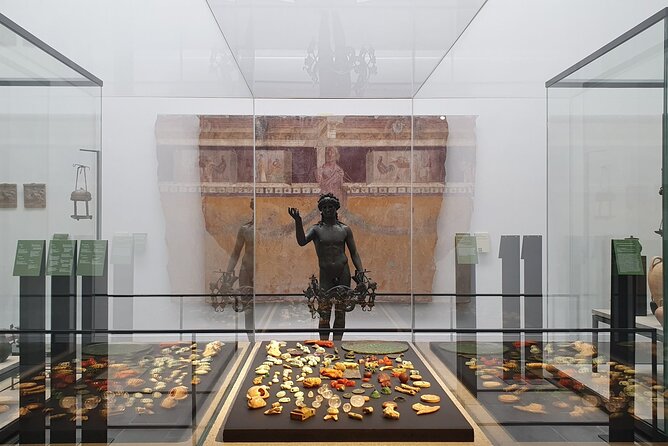 Small-Group Tour in Pompeii with a Real Archeologist, ticket included - The Suburban Baths and Pompeii’s travelers