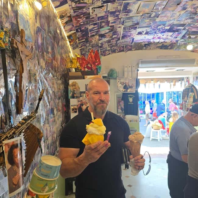 Sorrento: Art & Food Tour with Tastings - Sorrento’s traditional craft demonstration