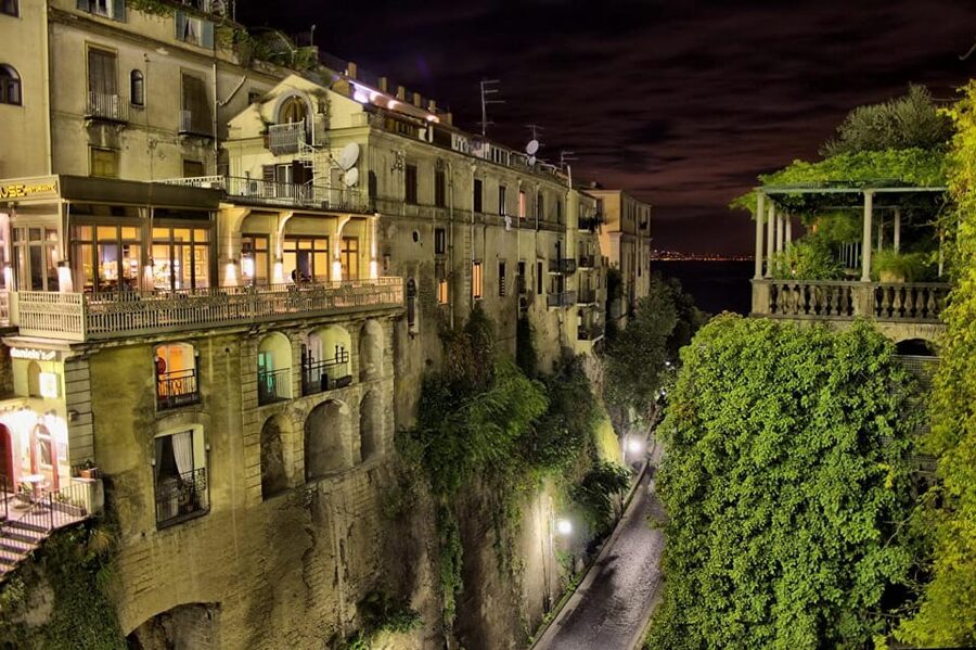 Sorrento by night... with a tasty surprise - From Piazza Tasso into the old lanes