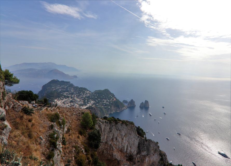 Sorrento: Capri, Anacapri and Blue Grotto Guided Tour - Capri Town and the Piazzetta