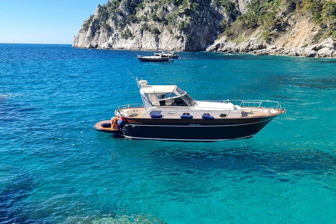 Sorrento: Capri Boat Small Group Tour Up to 8 & 4 hours ashore - Drinks, fruit, and what to bring