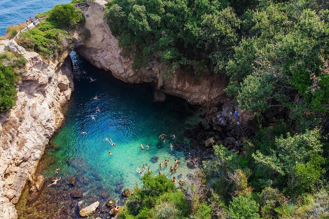 Sorrento Coast Cruise with Limoncello Tasting - Returning to Marina Grande
