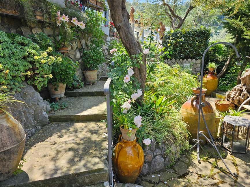 Sorrento Coast E-Bike Tour and Visit at Vinegar Cellar - Why this ride feels different from a standard Sorrento outing