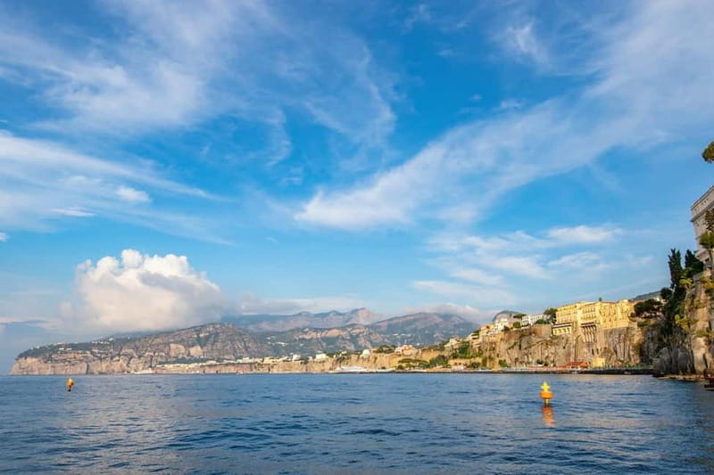 Sorrento: Guided Kayak Tour + Free 1h Paddleboarding - Guides, photos, and the human touch