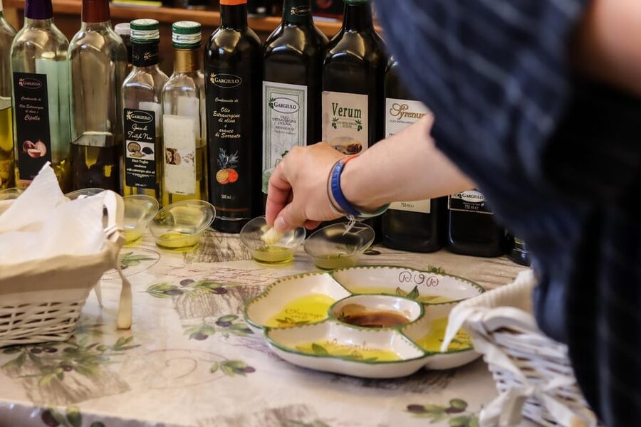 Sorrento: Guided Olive Mill Visit with Tastings - What the guide adds to the visit