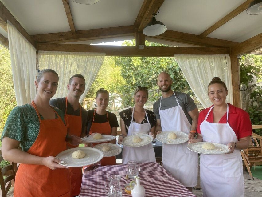 Sorrento: Half-Day Pizza Making, Wine, Limoncello & Pick-Up - A farm kitchen above the Gulf of Naples
