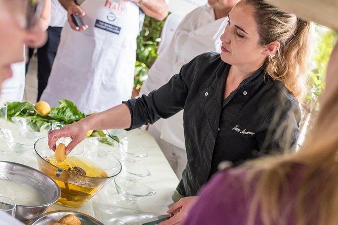 Sorrento: Hands-On Pasta, Tiramisu & Limoncello Fun Class - A garden tour before you touch the dough