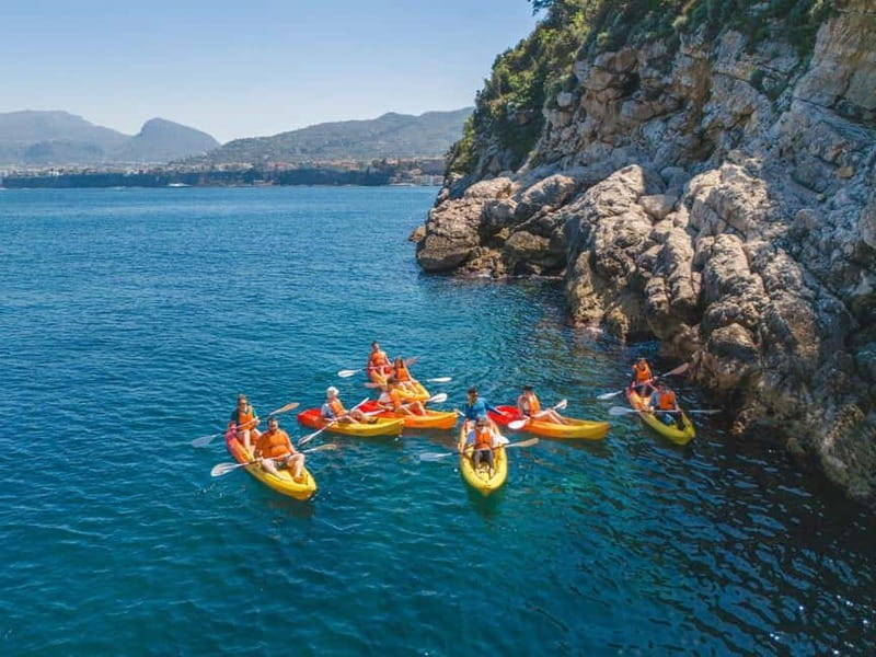 Sorrento: kayak small group tour to Bagni Regina Giovanna - Paddling along Sorrento’s cliffs