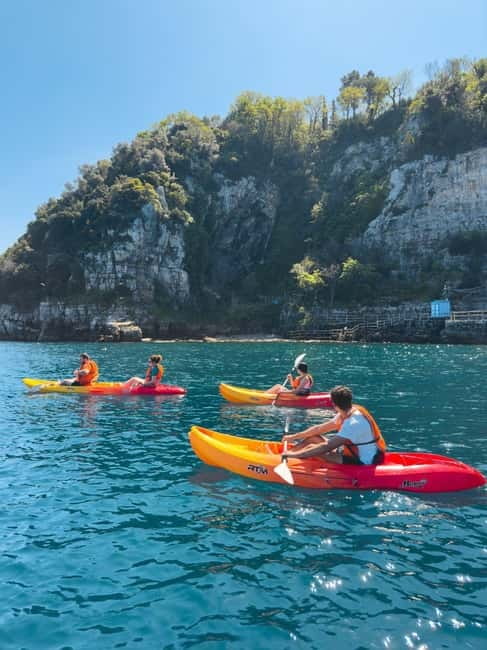 Sorrento: kayak small group tour to Bagni Regina Giovanna - Starting at Via Marina Grande 110