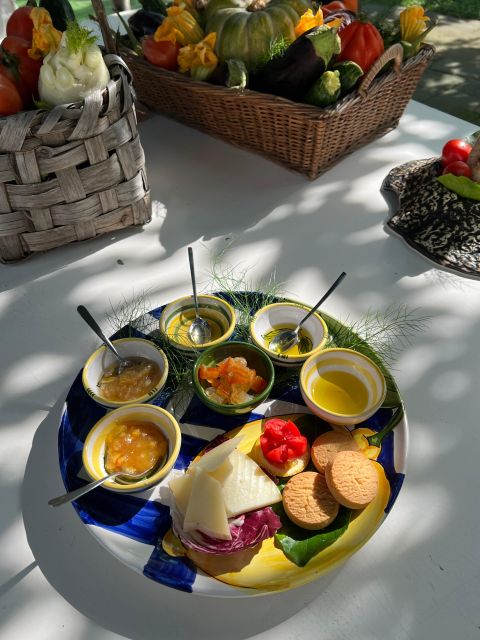Sorrento: Lemon Garden Tour with Marmalade Tasting - The tasting beneath the trees