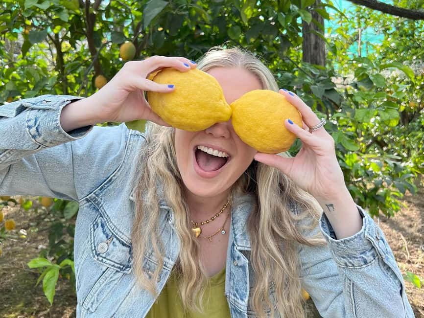 Sorrento: Lemon Picking & Tasting Tour - Meeting local farmers Tonino and Giovanni